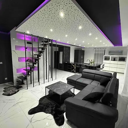 Апартаменты T4 Standing Luxe *