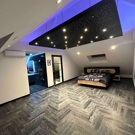 Апартаменты T4 Standing Luxe *