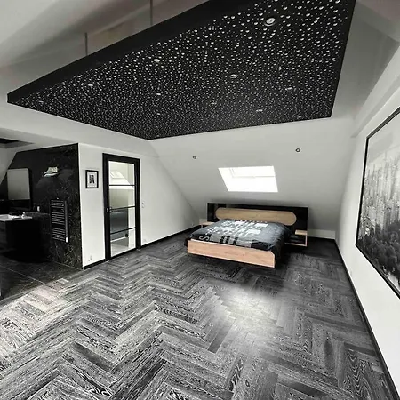 Апартаменты T4 Standing Luxe *